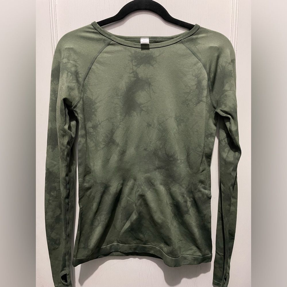 Zella “Wick It” Seamless Stretch Long Sleeve Tee, Size M